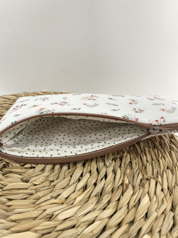 Estuche bambula fondo blanco - Imagen 2